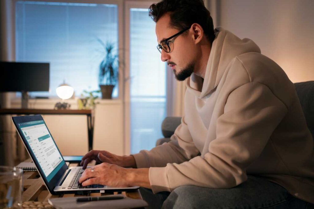Longe dos golpes na internet: IPVA pode e deve ser consultado no site do Detran